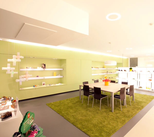 Showroom2